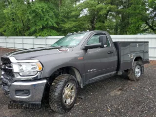 2022 Ram 2500 Tradesman z VIN 3C6MR5AJ5NG169825, wystawiony jako Copart lot #61205265 z przebiegiem 75 897 mil mil oraz Szkoda całkowita • Salvage title. Historia ofert i sprzedaży dostępna na DreamBid. Obrazek 1.