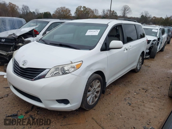 2012 Toyota Sienna LE with VIN 5TDJK3DC3CS048579, listed as a IAAI auction lot 41055074 with 202,791 mi miles. Bid and sale history available at carsss.com. Image 18.
