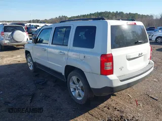 2015 Jeep Patriot Latitude with VIN 1C4NJPFB8FD220119, listed as a IAAI auction lot 41629305 with 90,753 mi miles and . Bid and sale history available at DreamBid. Image 3.