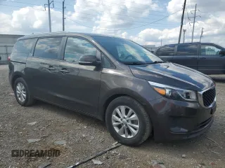2017 Kia Sedona LX with VIN KNDMB5C17H6333432, listed as a Copart auction lot 67005714 with 91,393 mi miles and Salvage Title. Bid and sale history available at carsss.com. Image 4.