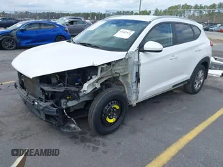 2017 Hyundai Tucson SE with VIN KM8J3CA44HU511581, listed as a IAAI auction lot 41687971 with 111,981 mi miles. Bid and sale history available at carsss.com. Image 21.