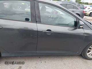2017 Ford Focus SE z VIN 1FADP3F23HL325751, wystawiony jako IAAI lot #42182722 z przebiegiem 46 119 mil mil oraz . Historia ofert i sprzedaży dostępna na DreamBid. Obrazek 13.
