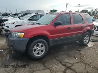 2005 Ford Escape XLT with VIN 1FMYU93125KC70077, listed as a Copart auction lot 69504824 with 152,216 mi miles and Salvage Title. Bid and sale history available at carsss.com. Image 1.