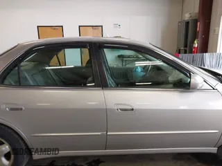 1998 Honda Accord EX z VIN 1HGCG1651WA805964, wystawiony jako IAAI lot #42320827 z przebiegiem 239 279 mil mil oraz . Historia ofert i sprzedaży dostępna na DreamBid. Obrazek 14.
