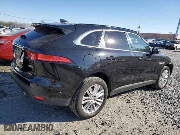 2018 Jaguar F-Pace 25t Prestige z VIN SADCK2FX3JA256060, wystawiony jako Copart lot #88575935 z przebiegiem 99 550 mil mil oraz Szkoda całkowita • Salvage title. Historia ofert i sprzedaży dostępna na DreamBid. Obrazek 3.