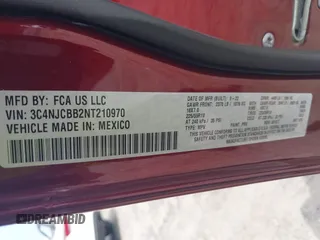 2022 Jeep Compass Latitude z VIN 3C4NJCBB2NT210970, wystawiony jako IAAI lot #42302790 z przebiegiem 27 999 mil mil oraz . Historia ofert i sprzedaży dostępna na DreamBid. Obrazek 9.