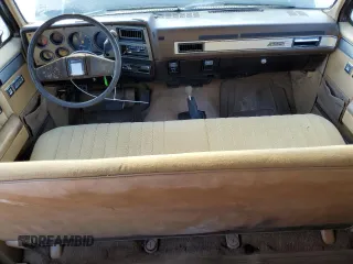 1987 GMC Suburban с VIN 1GKGV26K8HF511456, выставлен на аукционе Copart как лот 59530795 с пробегом 71 410 миль миль и Чистый • Clean title. История ставок и продаж доступна на DreamBid. Изображение 8.