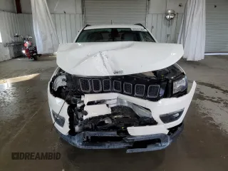 2018 Jeep Compass Altitude with VIN 3C4NJDBB4JT270491, listed as a Copart auction lot 84531584 with Not Provided miles and Salvage Title. Bid and sale history available at carsss.com. Image 5.
