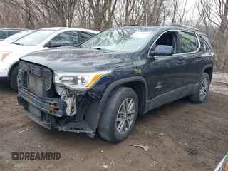 2017 GMC Acadia SLE z VIN 1GKKNSLS3HZ285162, wystawiony jako IAAI lot #41563848 z przebiegiem 122 498 mil mil oraz . Historia ofert i sprzedaży dostępna na DreamBid. Obrazek 2.