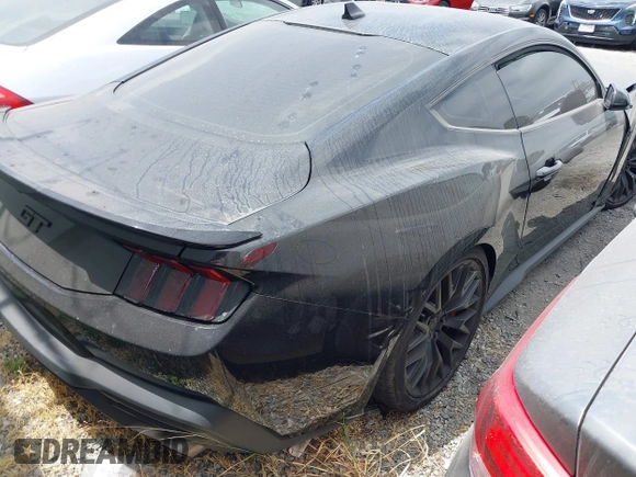 2024 Ford Mustang GT z VIN 1FA6P8CF5R5420461, wystawiony jako IAAI lot #42515797 z przebiegiem 28 636 mil mil oraz . Historia ofert i sprzedaży dostępna na DreamBid. Obrazek 4.