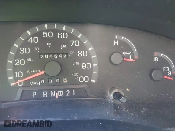 2002 Ford Econoline Cargo with VIN 1FTRE142X2HA95262, listed as a IAAI auction lot 39771693 with 204,642 mi miles. Bid and sale history available at carsss.com. Image 7.