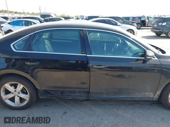 2012 Volkswagen Passat SE with VIN 1VWBP7A31CC084092, listed as a IAAI auction lot 41855831 with 91,252 mi miles. Bid and sale history available at carsss.com. Image 14.