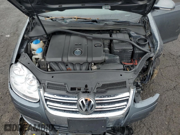 2010 Volkswagen Jetta S с VIN 3VWJZ7AJ8AM003993, выставлен на аукционе Copart как лот 51973625 с пробегом 105 215 миль миль и Списание • Salvage title. История ставок и продаж доступна на DreamBid. Изображение 13.