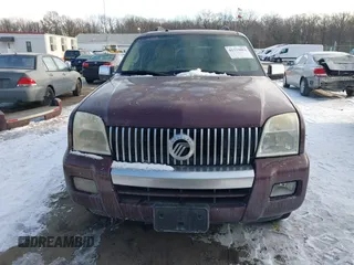 2007 Mercury Mountaineer Premier with VIN 4M2EU38E57UJ18327, listed as a IAAI auction lot 41333082 with 209,690 mi miles. Bid and sale history available at carsss.com. Image 12.