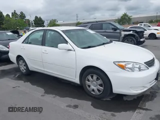 2004 Toyota Camry LE with VIN 4T1BE32K84U362436, listed as a IAAI auction lot 42134510 with 199,371 mi miles. Bid and sale history available at carsss.com. Image 1.
