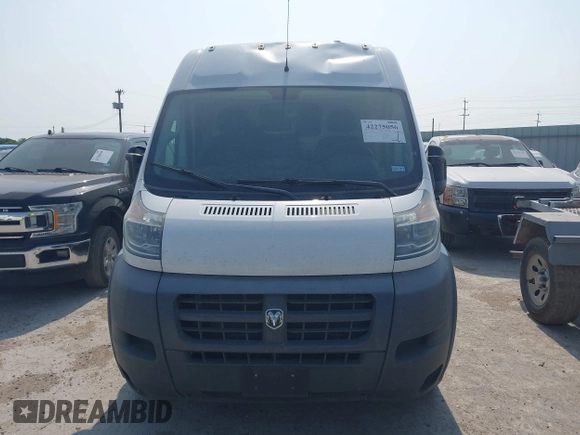 2018 Ram ProMaster Cargo z VIN 3C6TRVDG9JE122797, wystawiony jako IAAI lot #42275056 z przebiegiem 275 341 mil mil oraz . Historia ofert i sprzedaży dostępna na DreamBid. Obrazek 12.