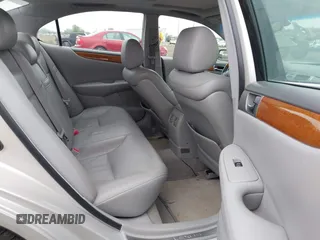 2005 Lexus ES 350 with VIN JTHBA30G155136618, listed as a IAAI auction lot 42268707 with 173,304 mi miles and . Bid and sale history available at DreamBid. Image 8.