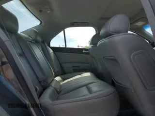 2007 Cadillac STS z VIN 1G6DW677870121149, wystawiony jako Copart lot #53341775 z przebiegiem 110 590 mil mil oraz Szkody całkowita. Historia ofert i sprzedaży dostępna na DreamBid. Obrazek 10.