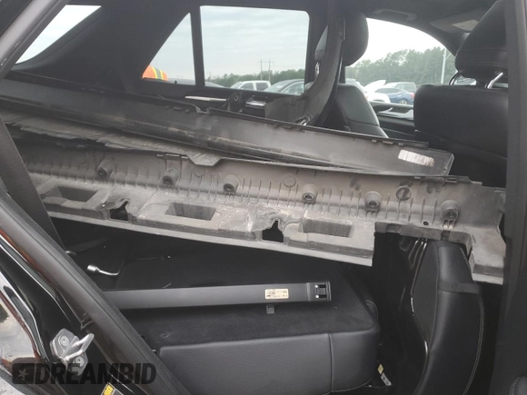 2018 Mercedes-Benz GLE 350 z VIN 4JGDA5JB3JB100039, wystawiony jako Copart lot #57775975 z przebiegiem 59 757 mil mil oraz Szkoda całkowita • Salvage title. Historia ofert i sprzedaży dostępna na DreamBid. Obrazek 10.