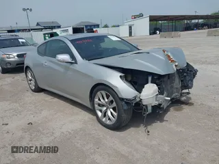 2013 Hyundai Genesis Coupe Track z VIN KMHHU6KJ8DU089567, wystawiony jako IAAI lot #42257511 z przebiegiem Nie podano mil oraz . Historia ofert i sprzedaży dostępna na DreamBid. Obrazek 1.