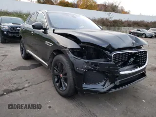 2021 Jaguar F-Pace R-Dynamic S z VIN SADCT2FU8MA666327, wystawiony jako Copart lot #65024751 z przebiegiem 9 493 mil mil oraz . Historia ofert i sprzedaży dostępna na DreamBid. Obrazek 1.