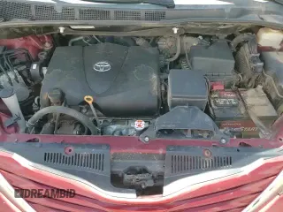 2017 Toyota Sienna LE Auto Access Seat z VIN 5TDKZ3DC4HS853532, wystawiony jako Copart lot #58519405 z przebiegiem 106 463 mil mil oraz Czysty tytuł • Clean title. Historia ofert i sprzedaży dostępna na DreamBid. Obrazek 14.