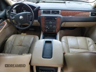 2007 Chevrolet Avalanche 2LT с VIN 3GNEC12J07G235732, выставлен на аукционе Copart как лот 62219635 с пробегом Не указан миль и Чистый • Clean title. История ставок и продаж доступна на DreamBid. Изображение 8.