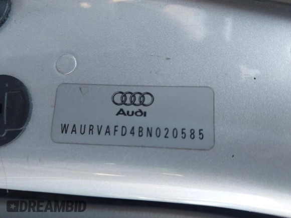2011 Audi A8 z VIN WAURVAFD4BN020585, wystawiony jako IAAI lot #41841459 z przebiegiem 110 536 mil mil oraz . Historia ofert i sprzedaży dostępna na DreamBid. Obrazek 9.