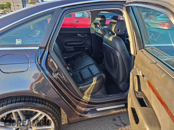 2008 Audi A6 z VIN WAUDV74F48N032472, wystawiony jako Copart lot #75089834 z przebiegiem 162 460 mil mil oraz Czysty tytuł • Clean title. Historia ofert i sprzedaży dostępna na DreamBid. Obrazek 6.