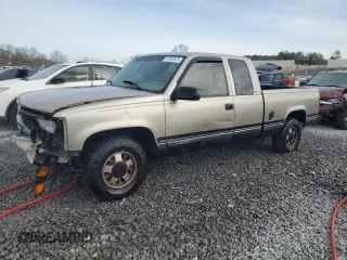 1998 Chevrolet Silverado 1500 with VIN 2GCEC19M5W1137795, listed as a Copart auction lot 47972575 with 458,752 mi miles and Salvage Title. Bid and sale history available at DreamBid. Image 1.