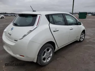 2015 Nissan LEAF SV with VIN 1N4AZ0CPXFC304470, listed as a Copart auction lot 70334702 with 60,331 mi miles. Bid and sale history available at carsss.com. Image 3.