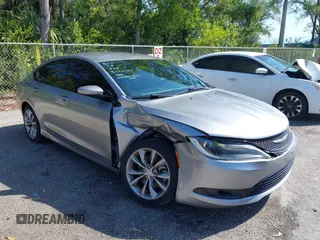 2016 Chrysler 200 S z VIN 1C3CCCBG2GN134512, wystawiony jako IAAI lot #41882817 z przebiegiem 90 124 mil mil oraz . Historia ofert i sprzedaży dostępna na DreamBid. Obrazek 1.