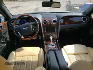 2006 Bentley Flying Spur z VIN SCBBR53W06C032405, wystawiony jako Copart lot #71853094 z przebiegiem 92 408 mil mil oraz Tytuł czysty. Historia ofert i sprzedaży dostępna na DreamBid. Obrazek 8.