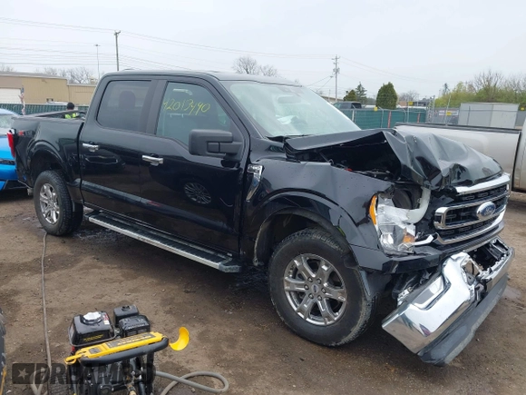 2022 Ford F-150 XL with VIN 1FTFW1E58NFB02945, listed as a IAAI auction lot 42013490 with 39,847 mi miles. Bid and sale history available at carsss.com. Image 1.