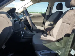 2021 Volkswagen Tiguan S with VIN 3VV1B7AX3MM025109, listed as a Copart auction lot 55198384 with 44,558 mi miles and Salvage Title. Bid and sale history available at carsss.com. Image 7.