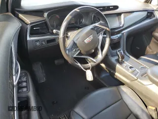 2020 Cadillac XT6 FWD Premium Luxury с VIN 1GYKPCRSXLZ174002, выставлен на аукционе Copart как лот 52083235 с пробегом 79 712 миль миль и Списание • Salvage title. История ставок и продаж доступна на DreamBid. Изображение 8.
