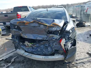 2018 Acura TLX z VIN 19UUB1F3XJA007392, wystawiony jako IAAI lot #41672613 z przebiegiem 73 101 mil mil oraz . Historia ofert i sprzedaży dostępna na DreamBid. Obrazek 17.