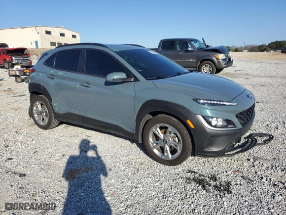 2022 Hyundai Kona SEL with VIN KM8K32AB0NU856163, listed as a Copart auction lot 42920675 with 59,122 mi miles and Salvage Title. Bid and sale history available at carsss.com. Image 4.