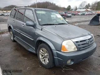 2005 Suzuki XL-7 LX with VIN JS3TY92V054102693, listed as a IAAI auction lot 41502628 with 253,467 mi miles. Bid and sale history available at carsss.com. Image 1.