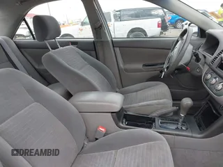 2006 Toyota Camry STD with VIN 4T1BE32K66U156633, listed as a IAAI auction lot 42017984 with 167,321 mi miles. Bid and sale history available at carsss.com. Image 5.