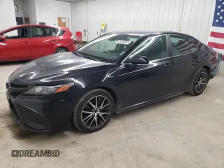 2022 Toyota Camry SE with VIN 4T1G11AK1NU654020, listed as a Copart auction lot 49228125 with 131,818 mi miles and Clean Title. Bid and sale history available at DreamBid. Image 1.