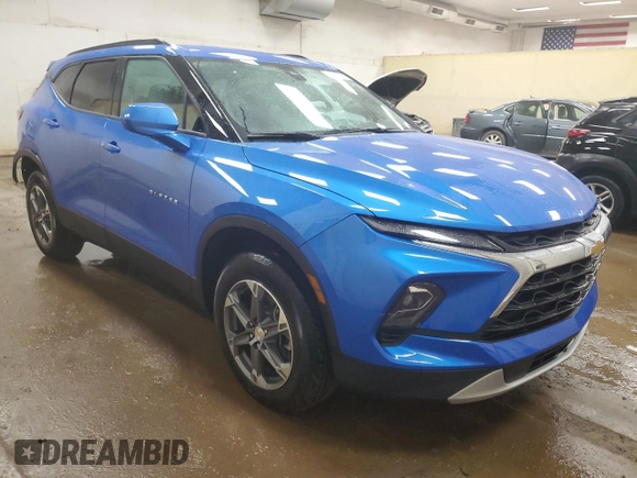2025 Chevrolet Blazer LT with VIN 3GNKBHR45SS107121, listed as a Copart auction lot 53130305 with 1,401 mi miles and Salvage title. Bid and sale history available at DreamBid. Image 4.