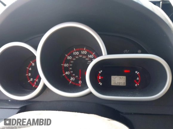 2010 Pontiac Vibe 1SB with VIN 5Y2SL6E04AZ404492, listed as a IAAI auction lot 42496299 with 162,858 mi miles and . Bid and sale history available at DreamBid. Image 7.