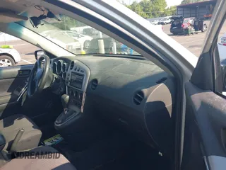 2004 Pontiac Vibe z VIN 5Y2SL62894Z411825, wystawiony jako IAAI lot #42854623 z przebiegiem 250 318 mil mil oraz . Historia ofert i sprzedaży dostępna na DreamBid. Obrazek 5.