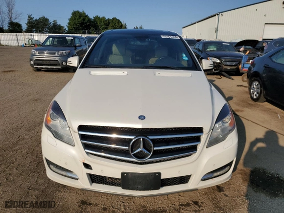2012 Mercedes-Benz R-Class R 350 BlueTEC with VIN 4JGCB2FE0CA150657, listed as a Copart auction lot 70164484 with 323,743 mi miles and Clean Title. Bid and sale history available at carsss.com. Image 5.
