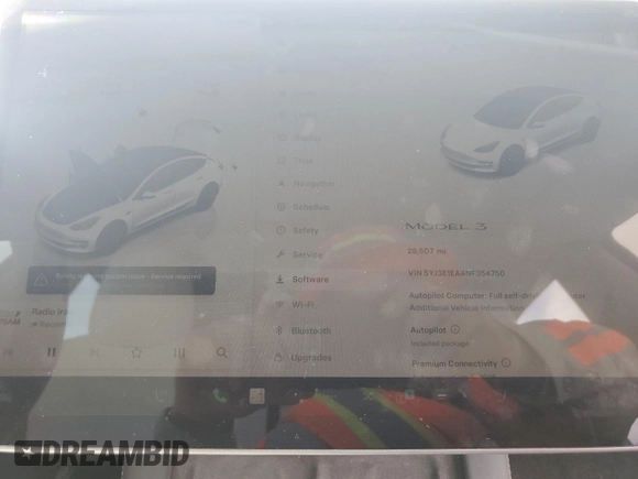2022 Tesla Model 3 z VIN 5YJ3E1EA4NF354750, wystawiony jako Copart lot #44430085 z przebiegiem 29 507 mil mil oraz Szkoda całkowita • Salvage title. Historia ofert i sprzedaży dostępna na DreamBid. Obrazek 9.