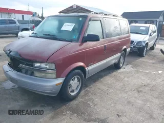 1999 Chevrolet Astro with VIN 1GNEL19W5XB102247, listed as a IAAI auction lot 41598483 with 184,041 mi miles. Bid and sale history available at carsss.com. Image 17.