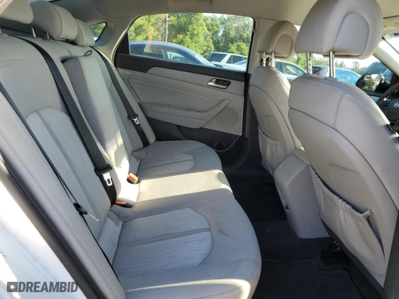 2016 Hyundai Sonata Hybrid SE with VIN KMHE24L14GA022904, listed as a Copart auction lot 53036825 with 115,960 mi miles and Clean Title. Bid and sale history available at carsss.com. Image 10.
