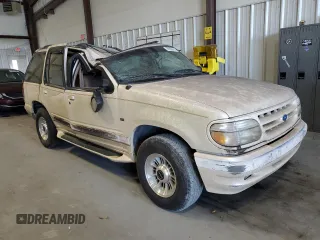 1996 Ford Explorer XLT z VIN 1FMDU32P0TZB87284, wystawiony jako Copart lot #82184024 z przebiegiem 117 882 mil mil oraz Nie do naprawy • Non repairable. Historia ofert i sprzedaży dostępna na DreamBid. Obrazek 4.