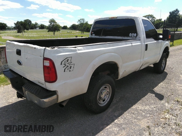 2014 Ford F-250 XL z VIN 1FTBF2B64EEB63961, wystawiony jako IAAI lot #42357797 z przebiegiem 211 419 mil mil oraz . Historia ofert i sprzedaży dostępna na DreamBid. Obrazek 4.